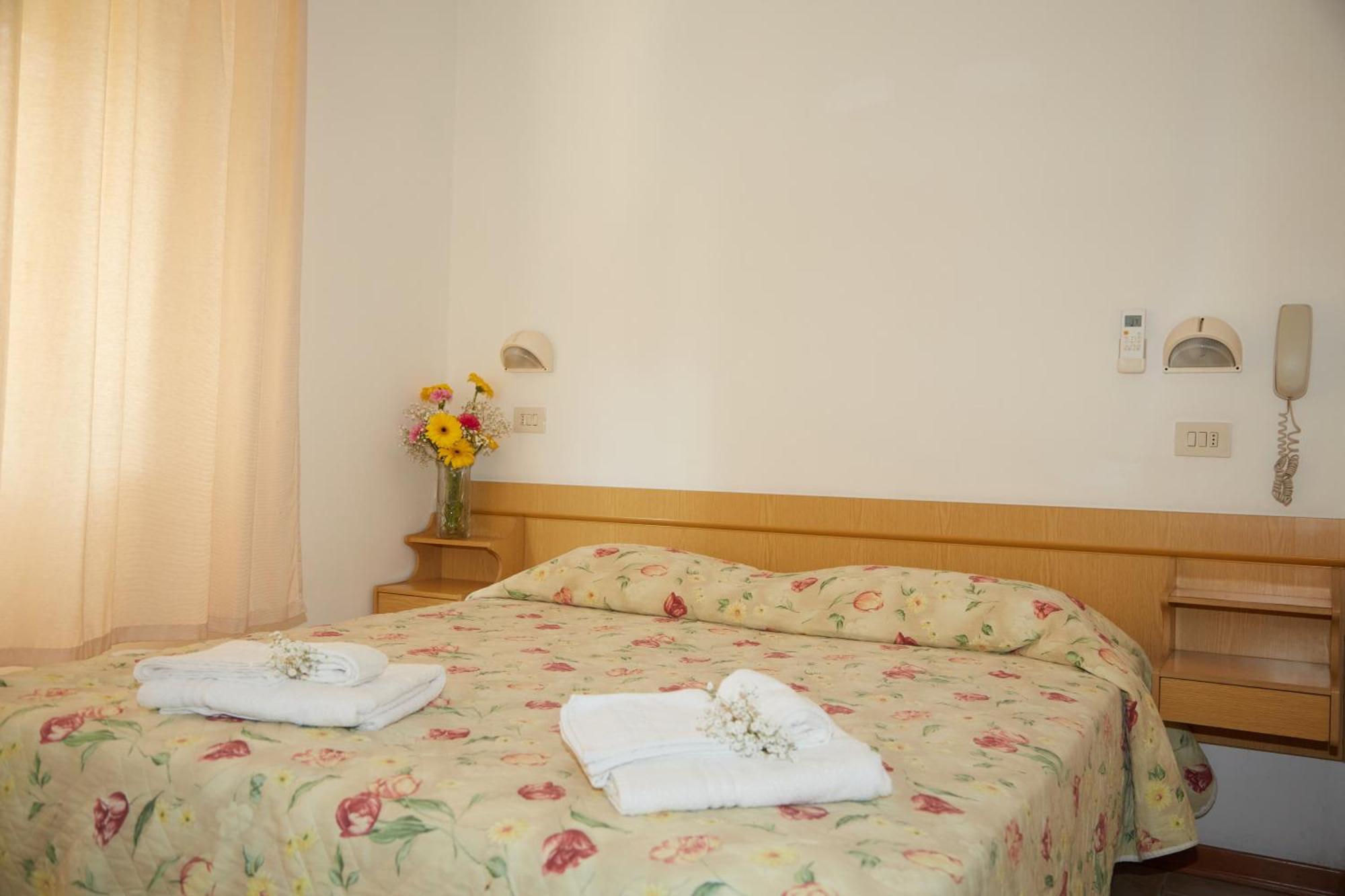 Hotel Italiacervia Ngoại thất bức ảnh